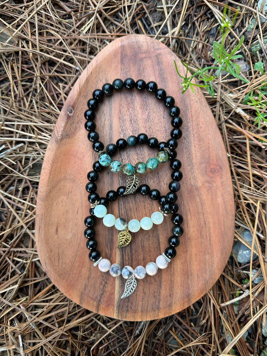 Gypsy Leaf Charm Stretch Bracelet