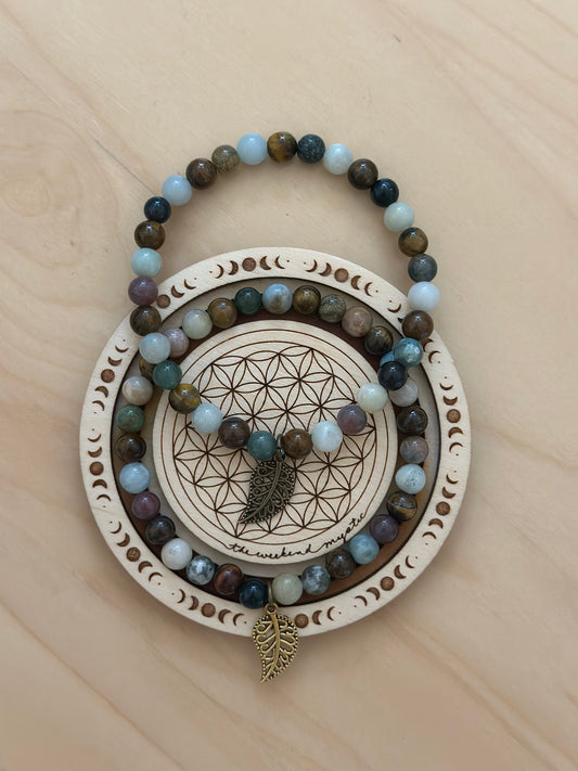 Earthy Leaf Charm Stretch Bracelet