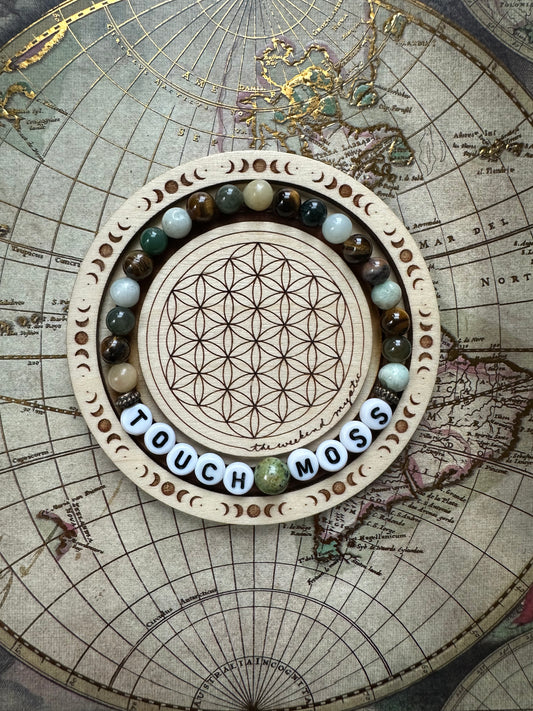 "Touch Moss" Letter Bead Stretch Bracelet