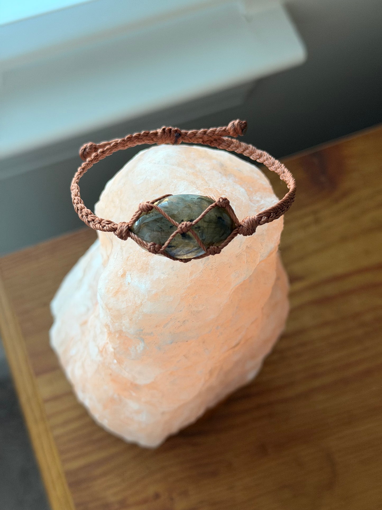Hand-Knotted Labradorite Cabochon Bracelet