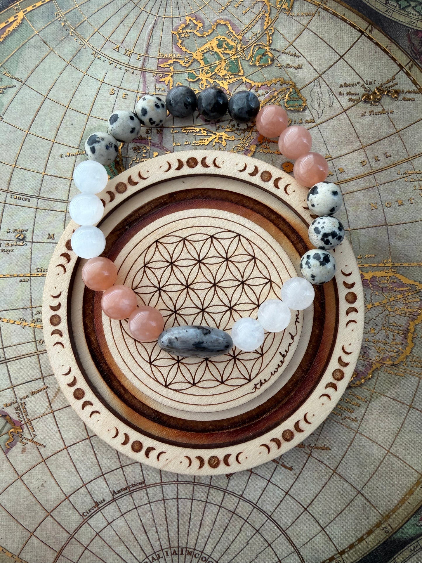 Black Labradorite Mixed Crystal Stretch Bracelet