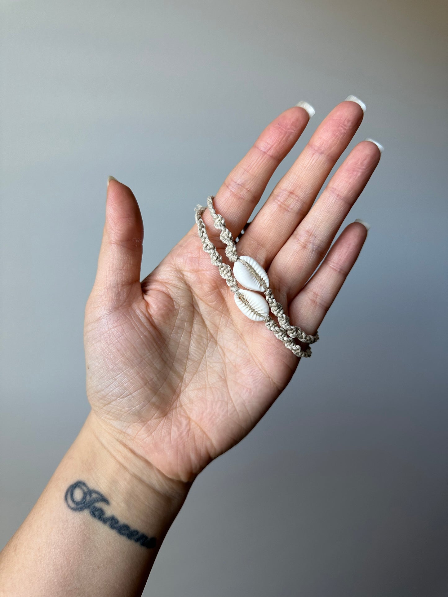 Hand-Knotted Hemp Shell Bracelet