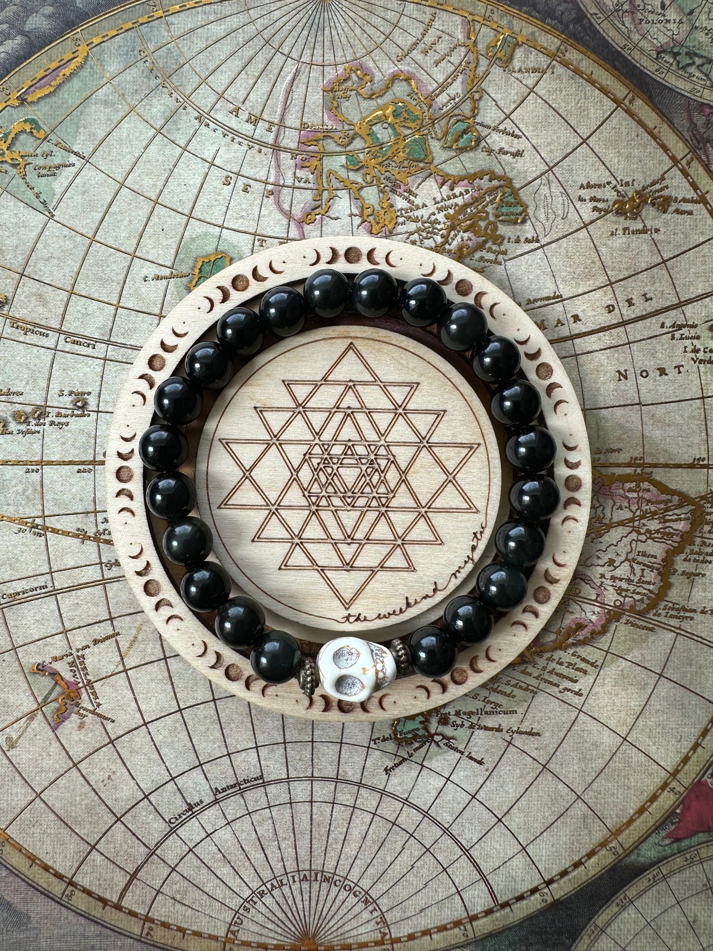 Obsidian Skull Stretch Bracelet